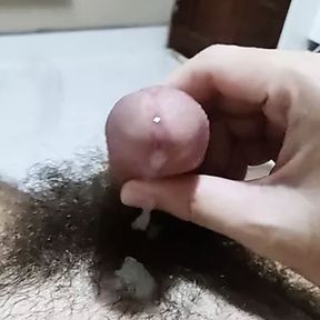 Hairy daddy cumming