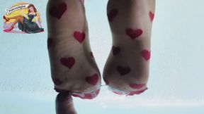 Footjob in Private Pool - German Dirty talk