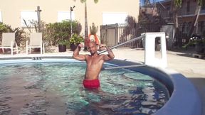 BEACH BODY PORNSTAR FLEXING
