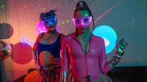 ”Alien Babes Aubree & Jewelz: Refuel Me!”