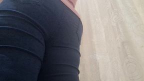 nicoletta’s trip to the oversize section: the struggle to squeeze her massive new silhouette into the biggest jeans in the store