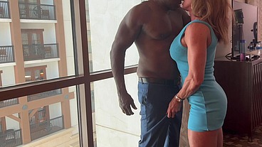 Hotwife opens her ass up to DFW Knight!