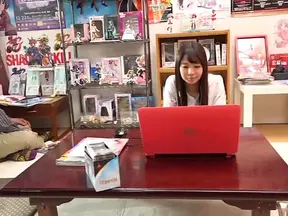 Kumakura Shouko amazing teen porn with older man