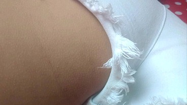 !!! Lo logró!!! La maldita lo logró... creampie anal de esta casada infiel frente a su marido. Fetiche cumplido de mi esposa, que excitante verla enculada chorreando leche de un extraño en su culo.