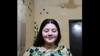 My Chandigarh Hot Girlfriend Showing boobs