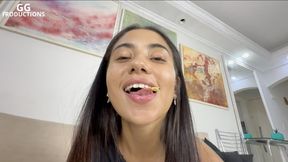 You shouldn’t have entered - Julia - Giant Brazilian Women