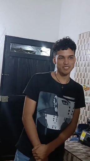 MILF with a big ass cancels the delivery guy with a great blowjob and hard sex   Clip 1