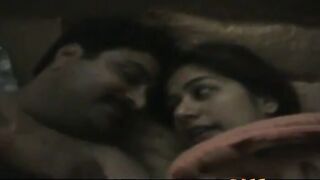 Indian Desi Couple Best SEX TAPE but Old Venom