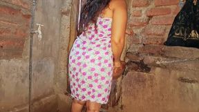 මාස ගානකි හොර මිනිහා එද්දී ගෑනි හොදනවා,Asian sexy women,bathroom ,big ass, ....................... - මාස ගානකි හොර මිනිහා එද්දී ගෑනි හොදනවා: Vilashini's Alluring Encounter in the Bathroom