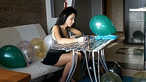 Very busy girl popping Full HD