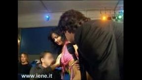 Funny - Perch&egrave_ agli italiani non frega niente delle elezioni - Gessica Massaro