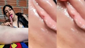 mi vecina se masturba y me envia un video tocandose