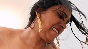 Indian Desi Girl Called Her Neighbor Home and Had Hardcore Sex and Sucked His Penis Hindi Video Viral