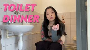 Toilet Dinner 6