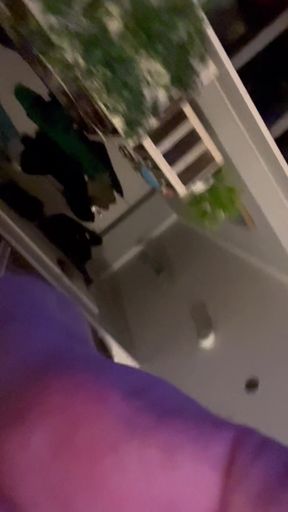 German submissive betaslave in diaper play solo