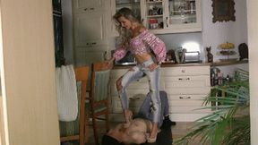 UnderMySlingbacksAndFeet (MP4)