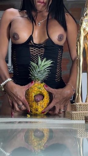 Follando Pina;) Fucking Pineapple