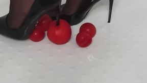 red crushes the tomatoes