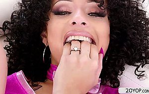 Sexy babe Holly Hendrix interracial anal threesome