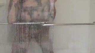 Mandii Marie fucks her grind therapist inside the shower