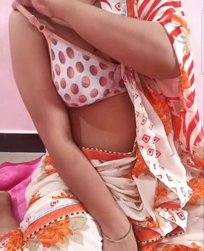 New Desi Village Wife Sex Toking on Video Call