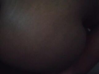 Hot redbone glamorous booty!