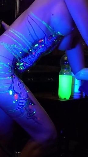 Uv-light Fisting Extreme