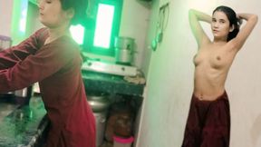 Bhabhi ji ko kitchen me hi chod diya