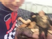 Flaca esposa mexicana con dos vergones tiene su primer doble penetracion