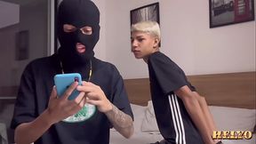 O QUE TR&Ecirc_S MACHOS SOZINHOS FAZ DE MELHOR, DESVAZIAM OS SACOS