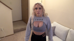 Mandy Falls From Fear (Doll-Play)