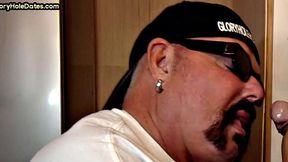 Greedy amateur gloryhole DILF sucks in homemade closeup