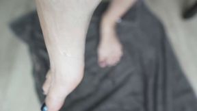 Oiling my barefeet