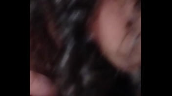 Novinha bbw mal comida pelo corno realiza seus fetiches sexuais mais obscuros na festa liberal