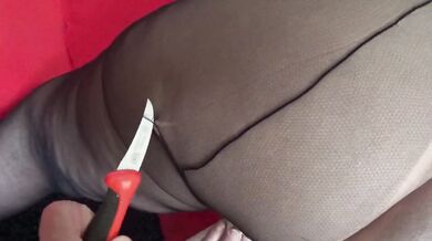 Granny’s Thighs Squeezed My Pantyhose Until I Came Hard