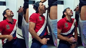 tomando mijao quente do negao direto da fonte .fetiches ousados