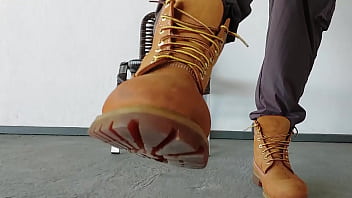 PUTTING ON MY YELLOW BOOT - TIMBERLAND