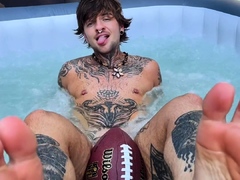 FTM hot tub Foot Fetish Flash