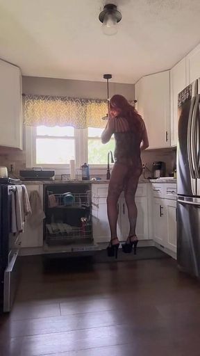 Sissy Crossdresser Housemaid Doing Chores