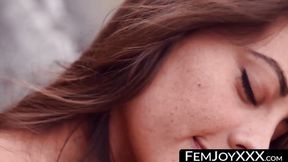 Sensual solo tease with stunning outdoor beauty