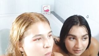 Two hot tranny's jerking on bathtub and cum