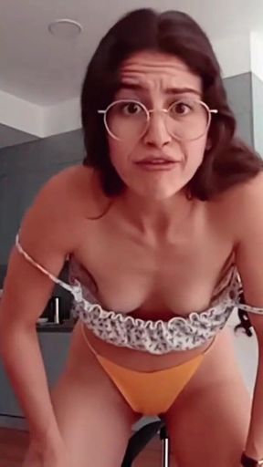 Body Transformation Fantasy From Boy Into Girl Live Show by Discover What Is Going on in My New Video!!!