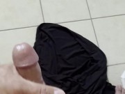 Faceless bareXjock jerkoff