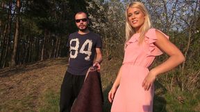 blonde outdoor catch - sweet cat