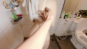 Awek Melayu Syok Hisap Batang &amp; Telan Mani