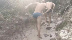 fizemos uma putaria gostosa na trilha abandonada em arraial do cabo