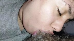 BIG LIPS SUCKING THE BOTTOM OF THE HARD COCK, ROLLING HARD AND DELICIOUSLY