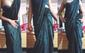 Indian Gay Crossdresser Gaurisissy Looking Hot in Black Saree