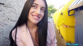 ”Skinny Russian bus stop pickup - Ara Mix, Martin Gun”