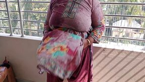 desi village outdoor Desi hot housewife ki chudai